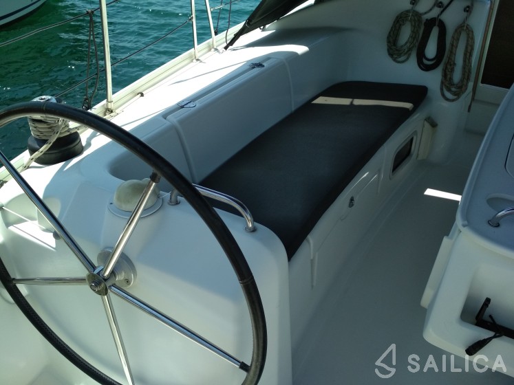 Cyclades 43.4 - Yacht Charter Sailica