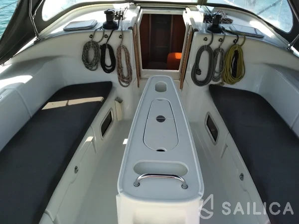 Cyclades 43.4 - Yacht Charter Sailica