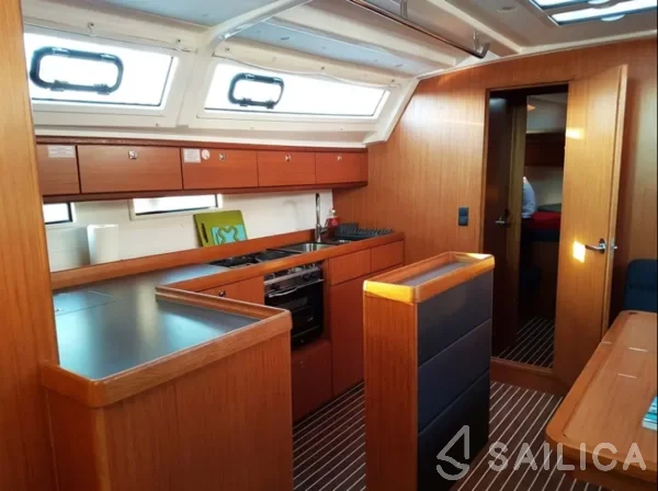 Bavaria 46 Cruiser - Yacht Charter Sailica