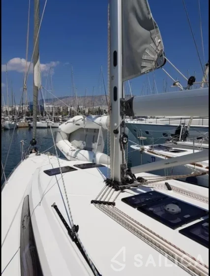 Bavaria 46 Cruiser - Yacht Charter Sailica