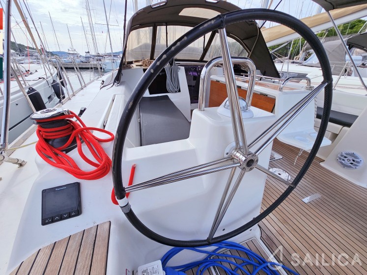 Dufour 460 GL - Yacht Charter Sailica