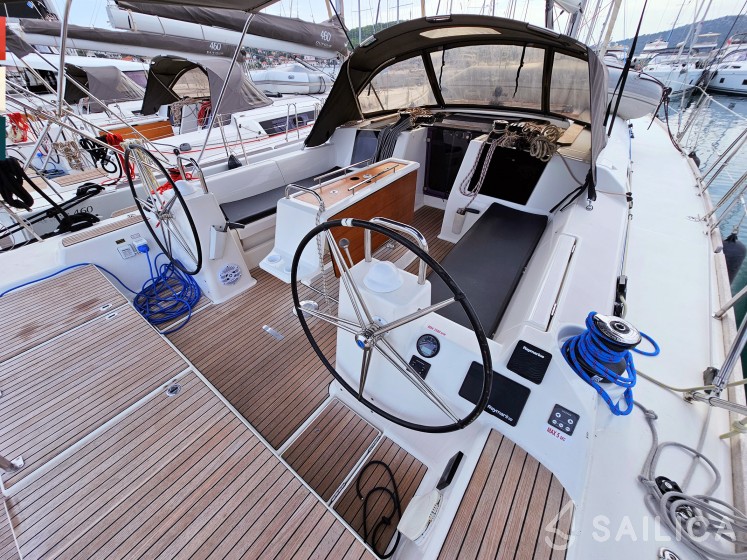 Dufour 460 GL - Yacht Charter Sailica