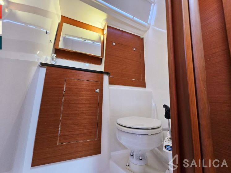 Dufour 460 GL - Yacht Charter Sailica