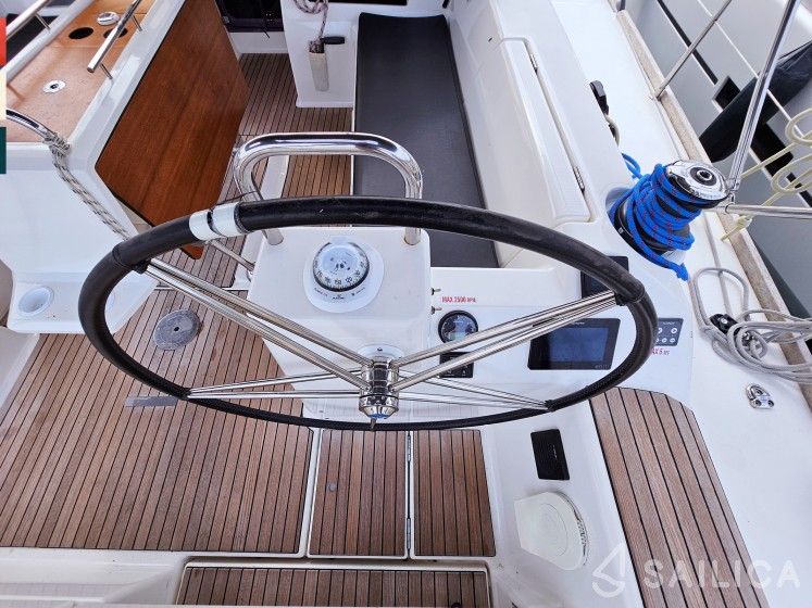 Dufour 460 GL - Yacht Charter Sailica
