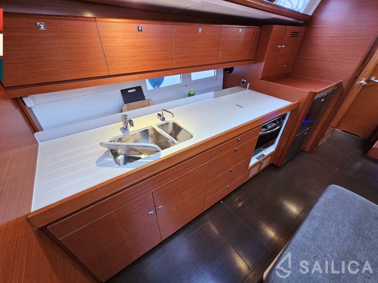 Dufour 460 GL - Yacht Charter Sailica