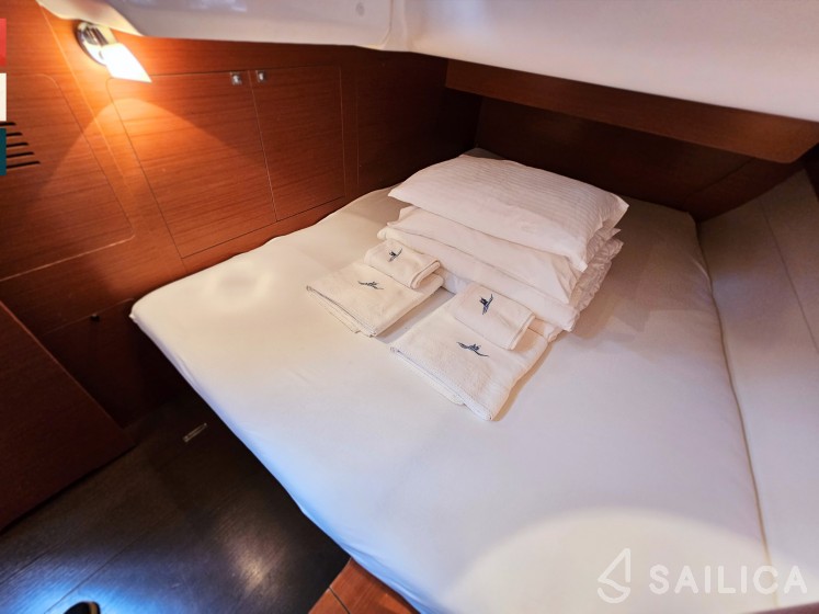Dufour 460 GL - Yacht Charter Sailica