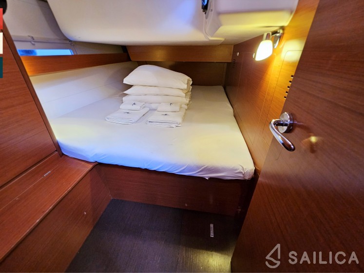Dufour 460 GL - Yacht Charter Sailica