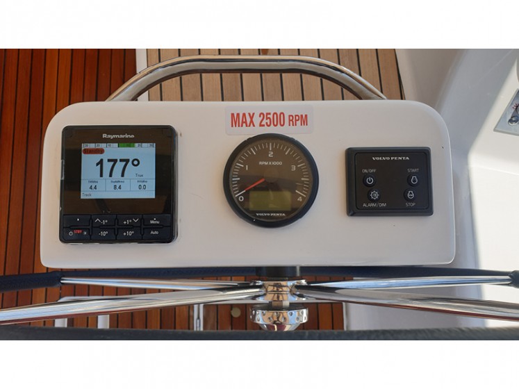 Dufour 430 - Yacht Charter Sailica