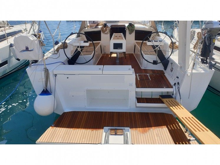 Dufour 430 - Yacht Charter Sailica
