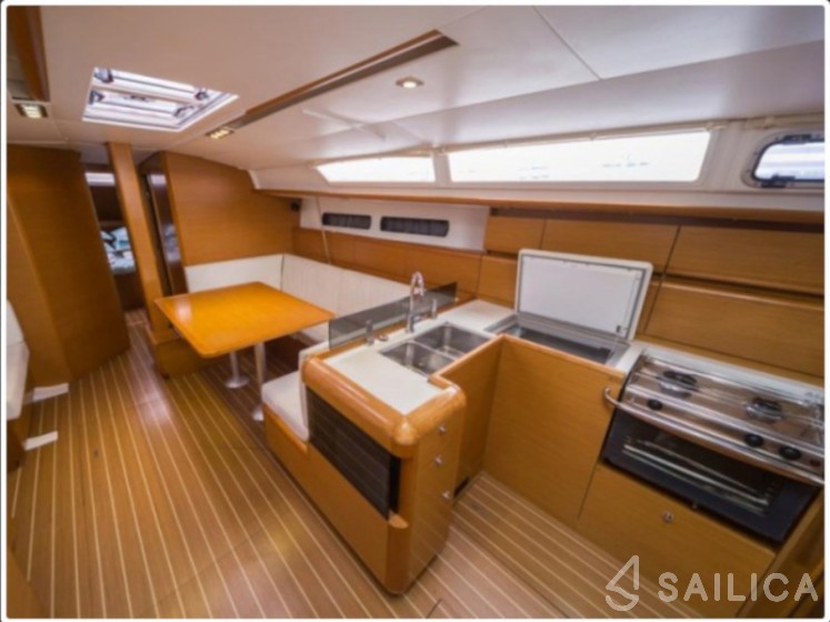 Sun Odyssey 439 - Yacht Charter Sailica