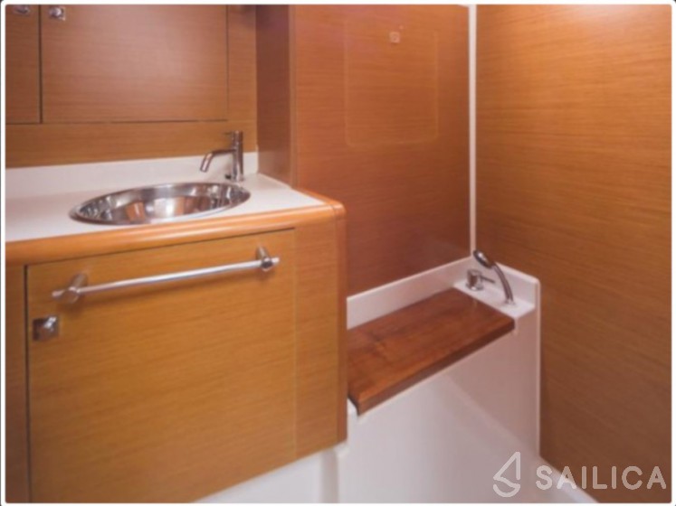 Sun Odyssey 439 - Yacht Charter Sailica