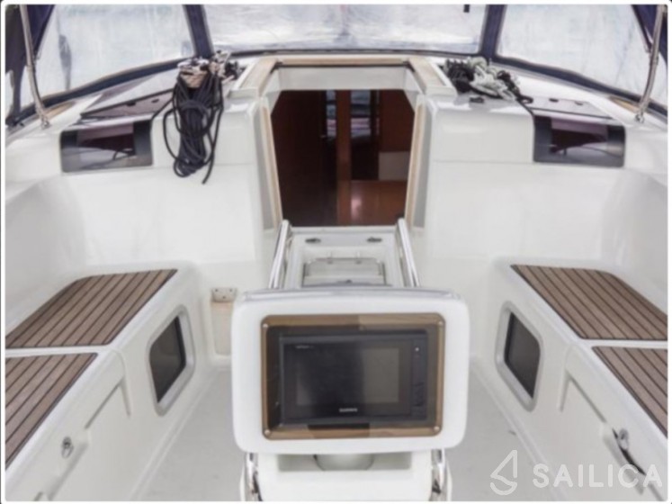 Sun Odyssey 439 - Yacht Charter Sailica