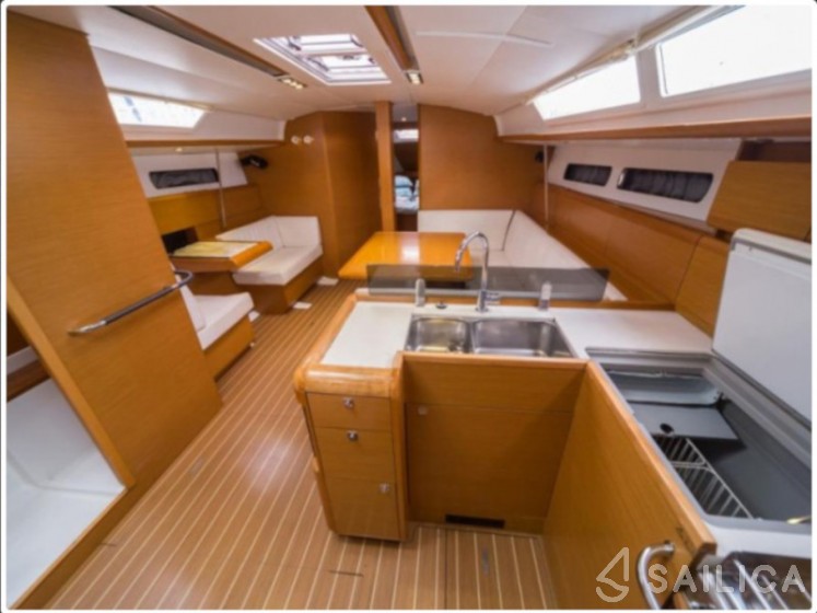 Sun Odyssey 439 - Yacht Charter Sailica