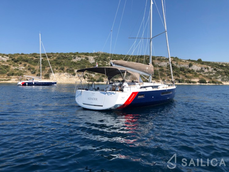 Sun Odyssey 490 - Yacht Charter Sailica