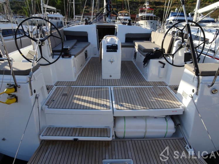Sun Odyssey 490 - Yacht Charter Sailica
