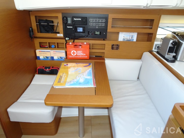 Sun Odyssey 490 - Yacht Charter Sailica