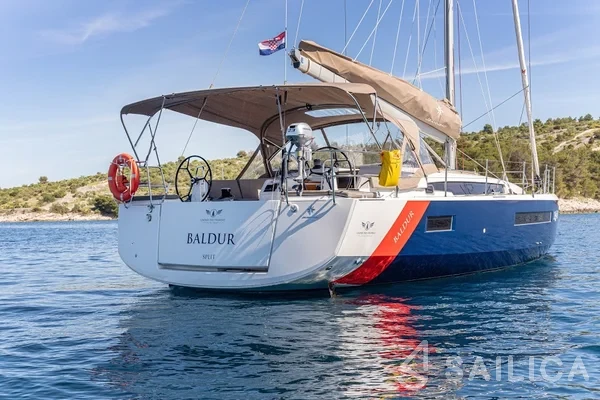 Sun Odyssey 490 - Yacht Charter Sailica