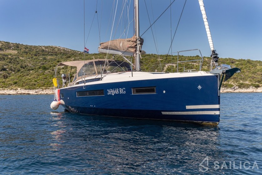 Sun Odyssey 490 - Yacht Charter Sailica