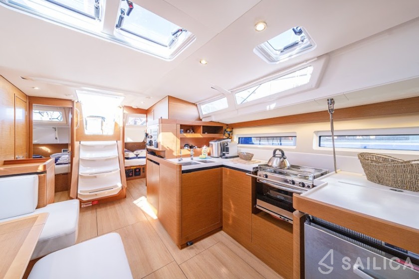 Sun Odyssey 490 - Yacht Charter Sailica