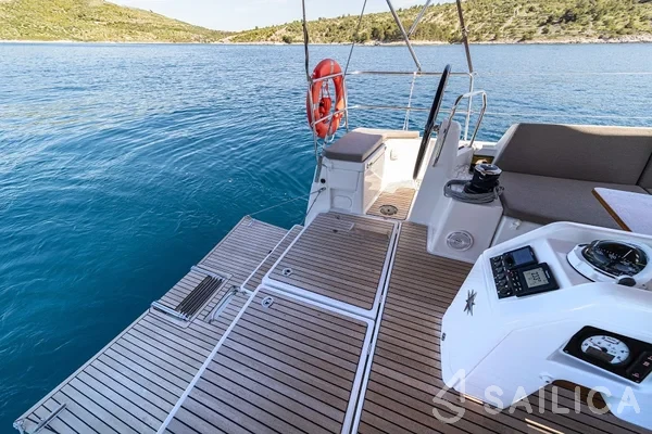 Sun Odyssey 490 - Yacht Charter Sailica