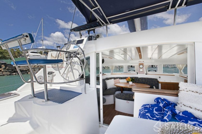 Lagoon 380 - Yacht Charter Sailica