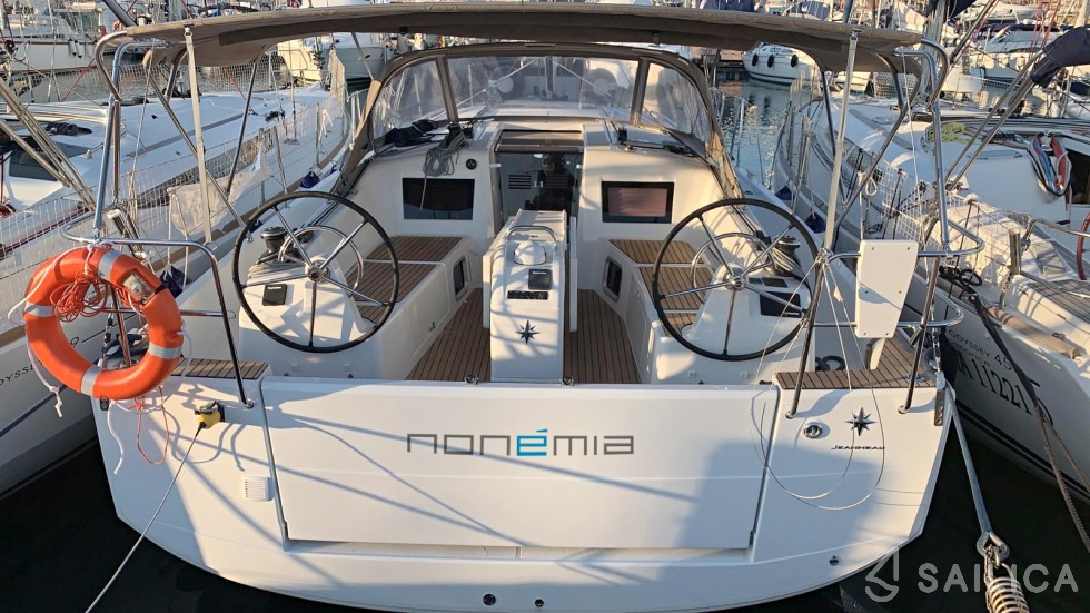 Sun Odyssey 410 - Yacht Charter Sailica