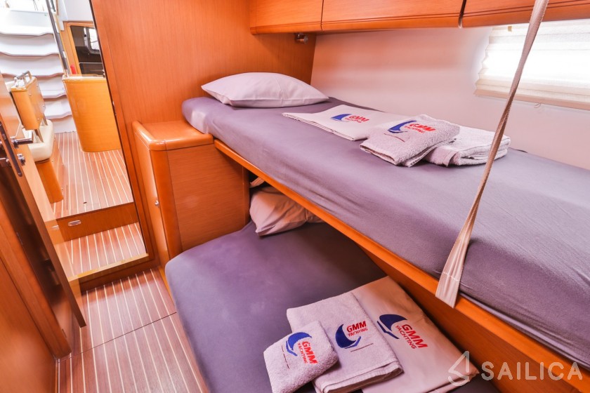 Jeanneau 57 - Yacht Charter Sailica
