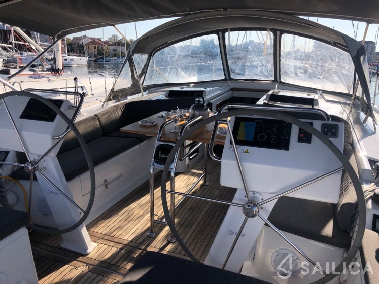 Hanse 455 - Yacht Charter Sailica