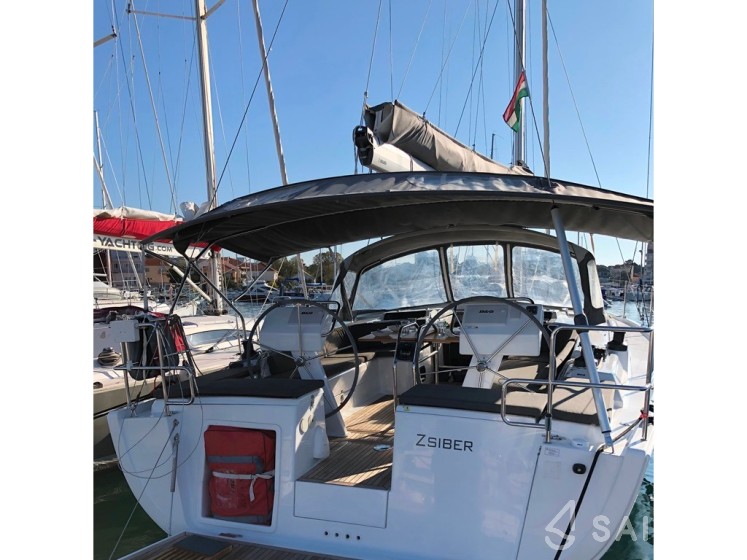 Hanse 455 - Yacht Charter Sailica