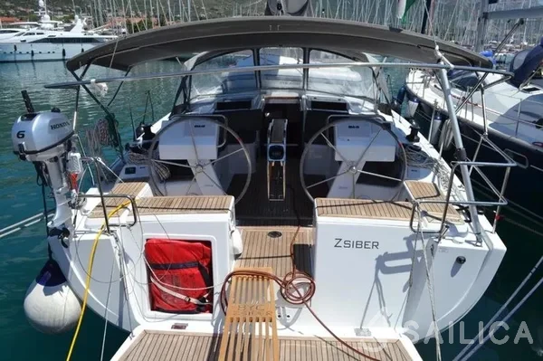 Hanse 455 - Yacht Charter Sailica
