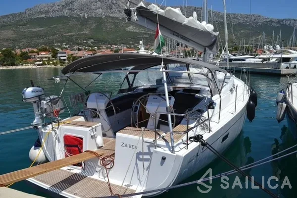 Hanse 455 - Yacht Charter Sailica
