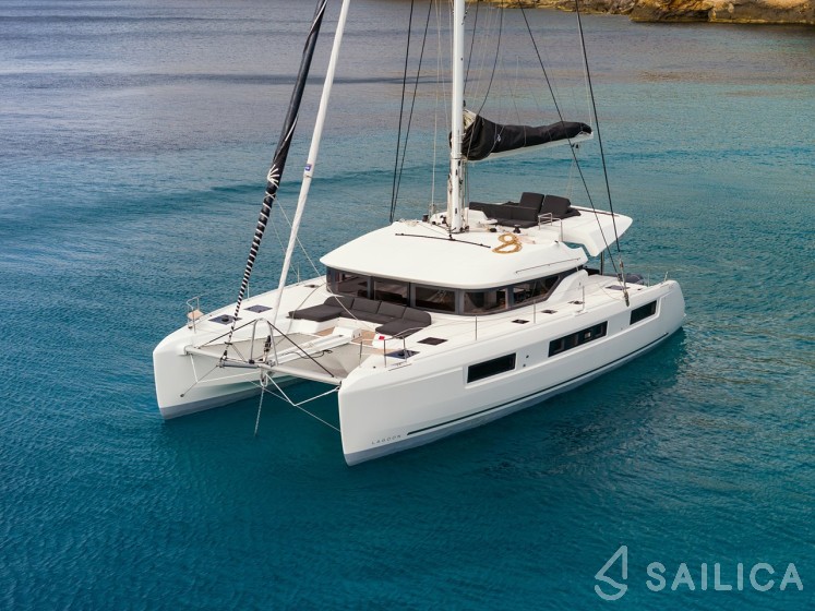 Lagoon 50 - Yacht Charter Sailica