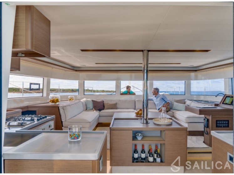 Lagoon 50 - Yacht Charter Sailica