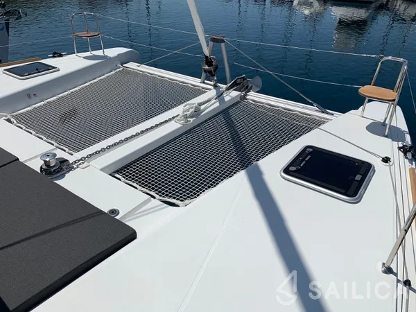 Lagoon 40 - Yacht Charter Sailica