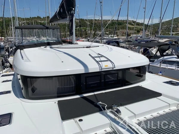Lagoon 40 - Yacht Charter Sailica