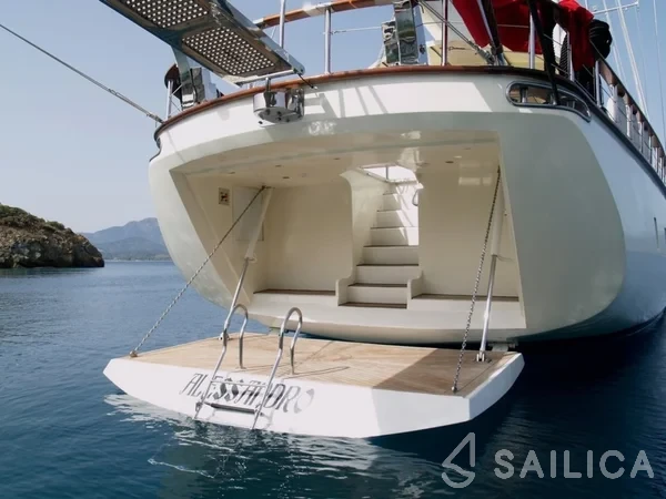 Gulet - Yacht Charter Sailica