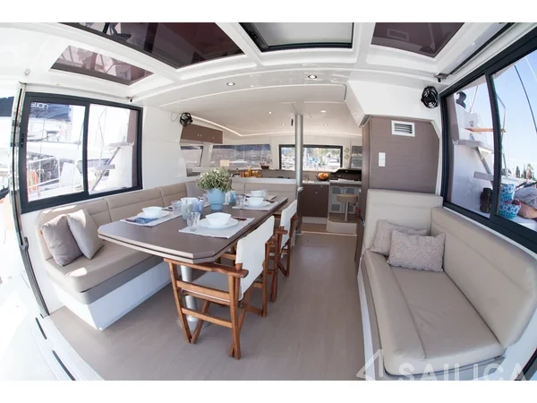 Bali 4.1 - Yacht Charter Sailica