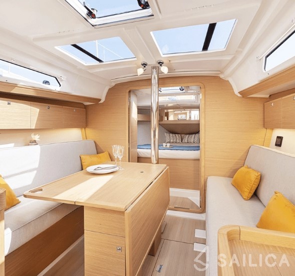 Dufour 360 GL - Yacht Charter Sailica
