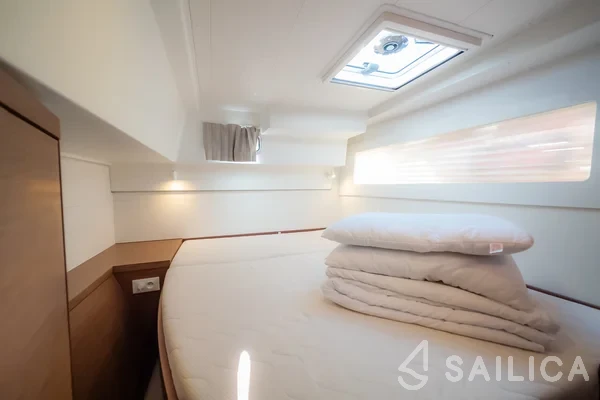Lagoon 40 - Yacht Charter Sailica