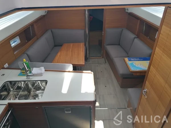 Elan 40.1 - Yacht Charter Sailica