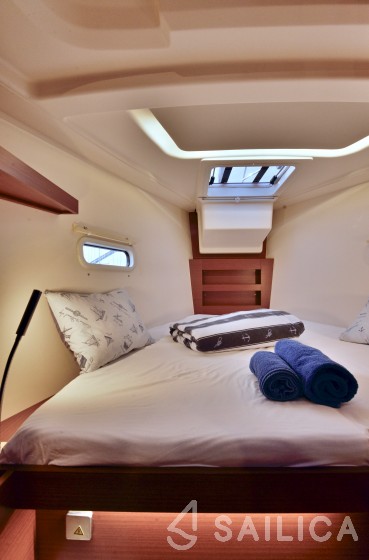 Hanse 388 - Yacht Charter Sailica