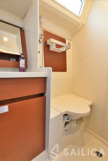 Hanse 388 - Yacht Charter Sailica