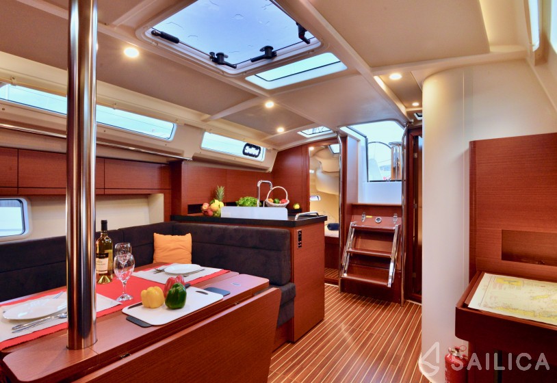 Hanse 388 - Yacht Charter Sailica