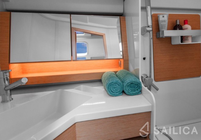 Hanse 388 - Yacht Charter Sailica