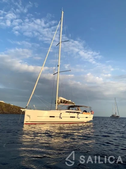 Dufour 460 GL - Yacht Charter Sailica