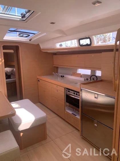 Dufour 460 GL - Yacht Charter Sailica
