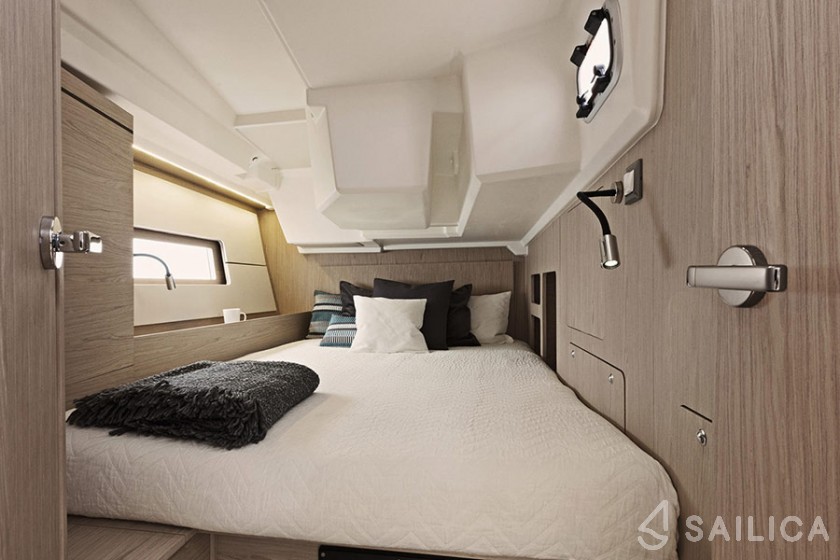 Oceanis 46.1 - Yacht Charter Sailica