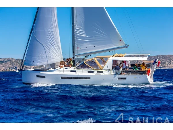 Sun Loft 47 - Yacht Charter Sailica