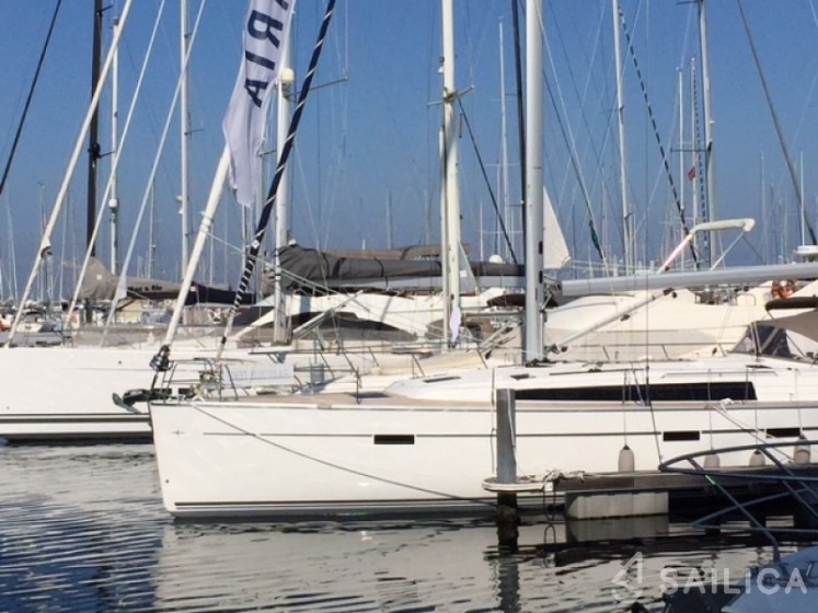 Bavaria 51 Cruiser - Yacht Charter Sailica