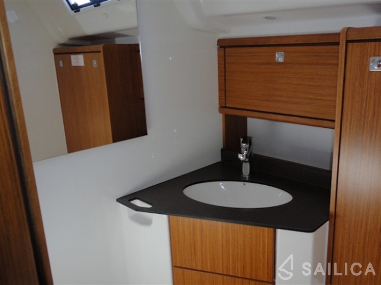 Bavaria 51 Cruiser - Yacht Charter Sailica